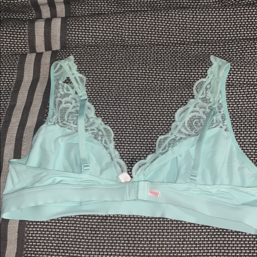 VS Bralette - Picture 2 of 3